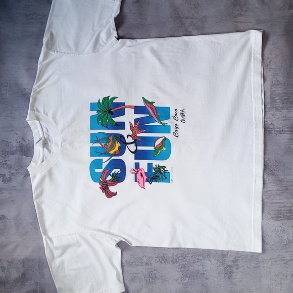 Vintage 90s SUN FUN Cayo Coco Cuba Big Print Graphic T-Shirt - Picture 5 of 5